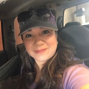 Meet your Posher, Alicia